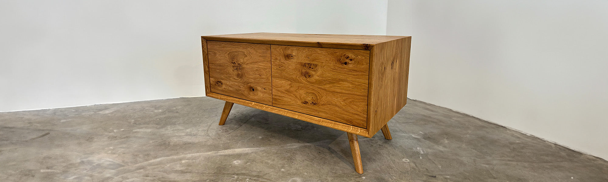 TV Möbel Wildeiche Gesellenstück