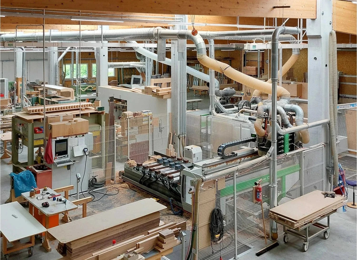 Eine von drei Bearbeitungszentren in der Werkstatt der Holzmanufaktur