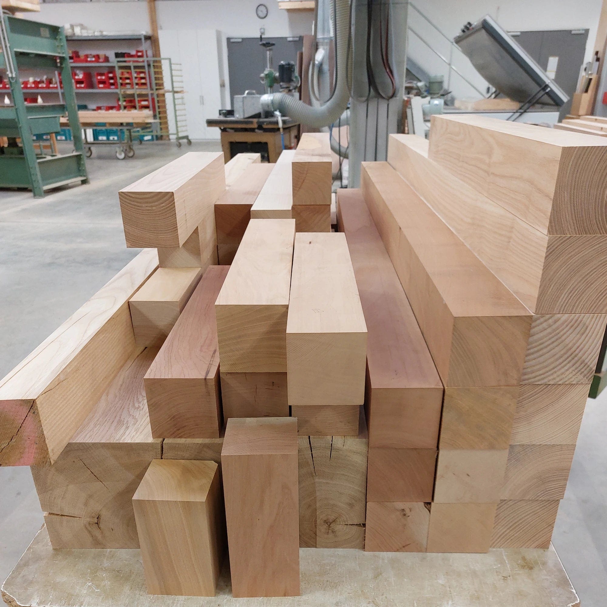 Mix Kanthölzer 8 x 8 cm gehobelt