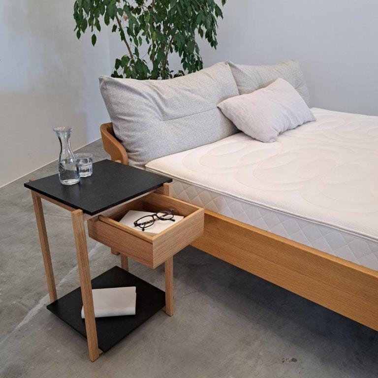 Holzmanufaktur Beistelltisch CONE Beistelltisch, Eiche & Granit