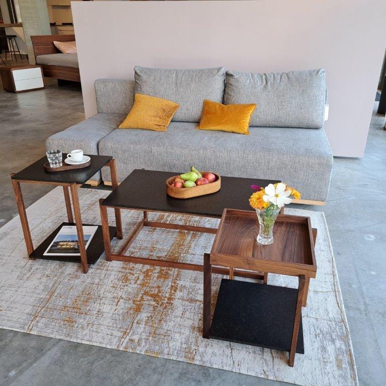 Holzmanufaktur Beistelltisch CONE Couchtisch, Nussbaum & Granit