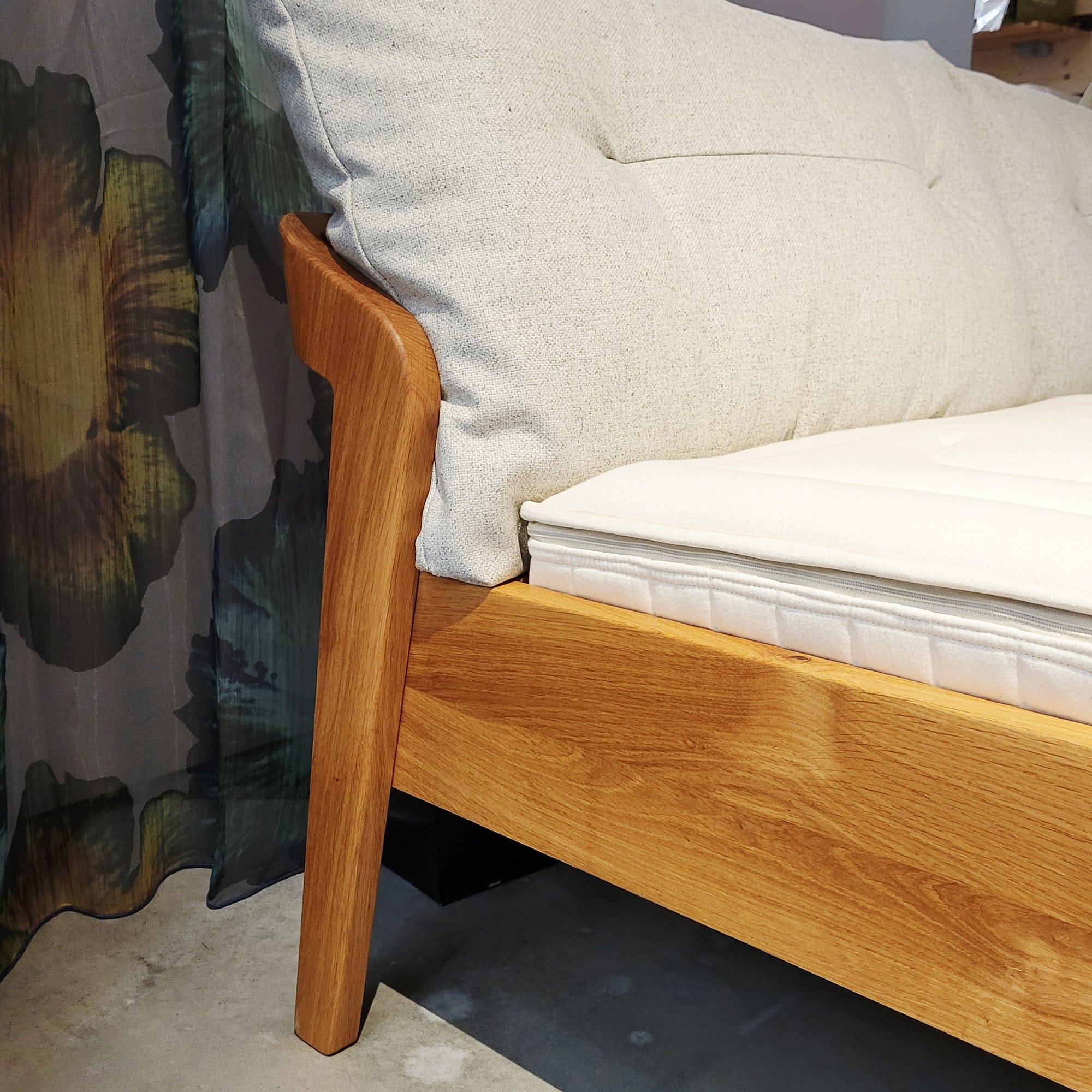 Holzmanufaktur Bett AINO XL 180 x 200 cm Eiche Bett AINO XL 180 x 200 cm Eiche