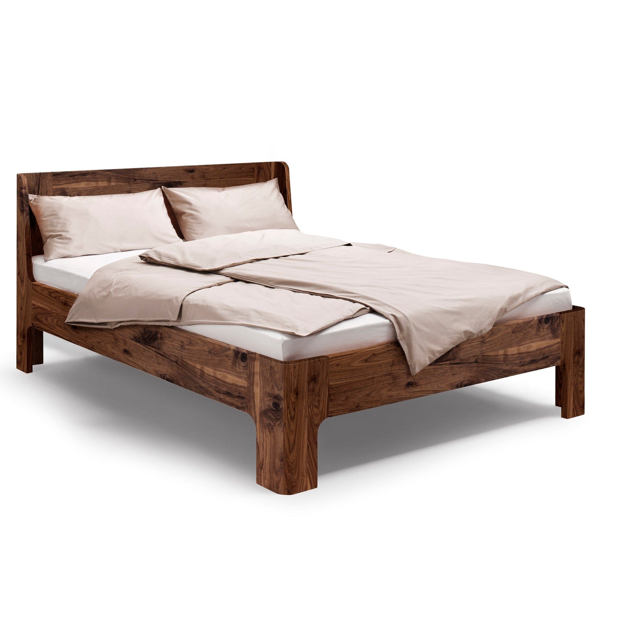 Metallfreies Bett GIRO mit Komforthöhe in massivem Wildnuss