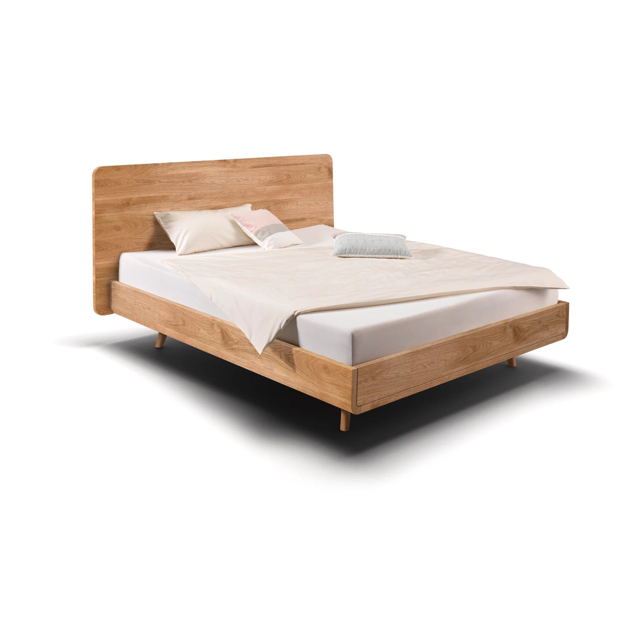 Komfortbett TALOS aus Eiche mit hohem Holzkopfteil im Boxspring Look.