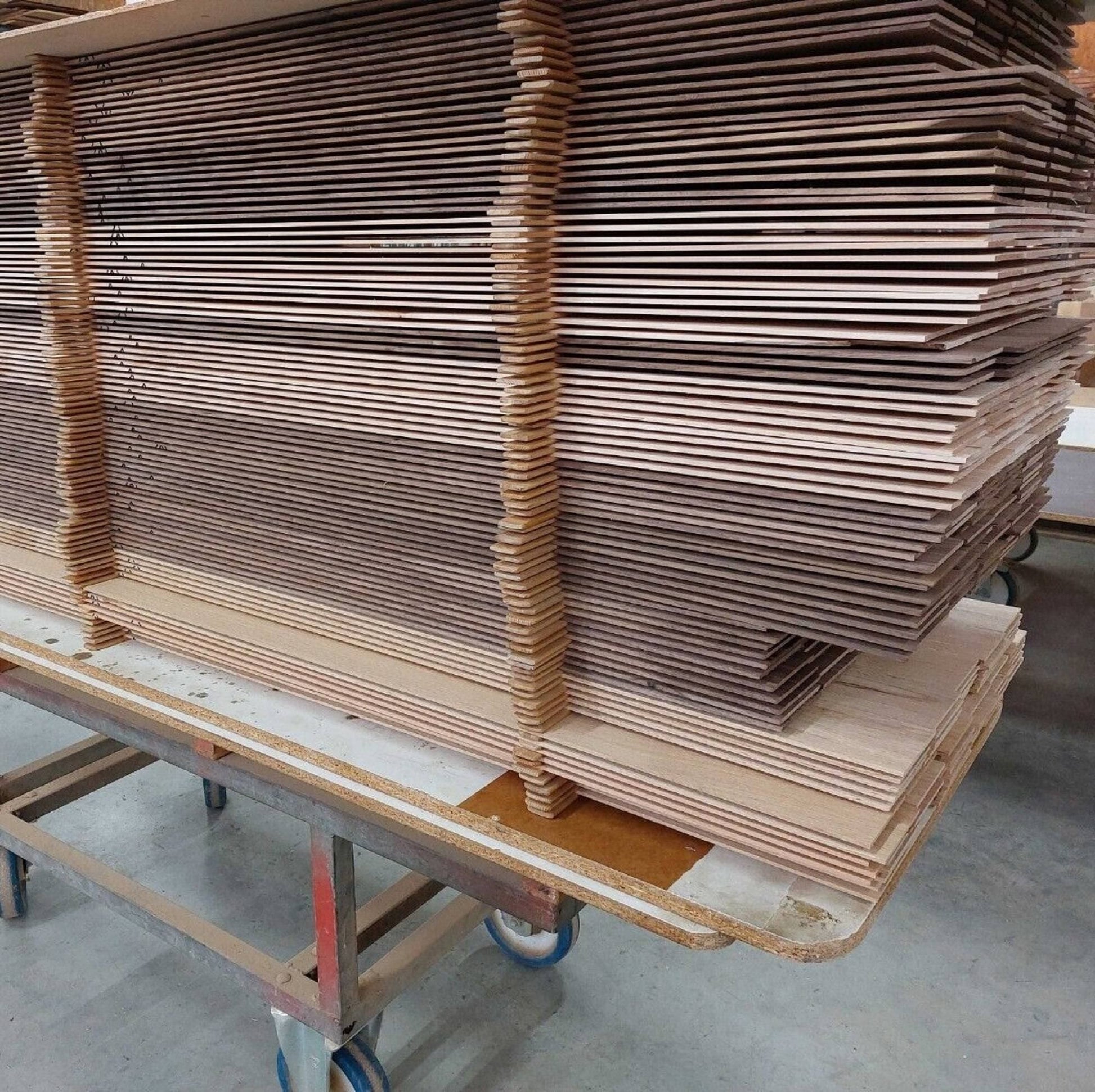 Holzmanufaktur Sägefurnier Sägefurnier 3-4mm