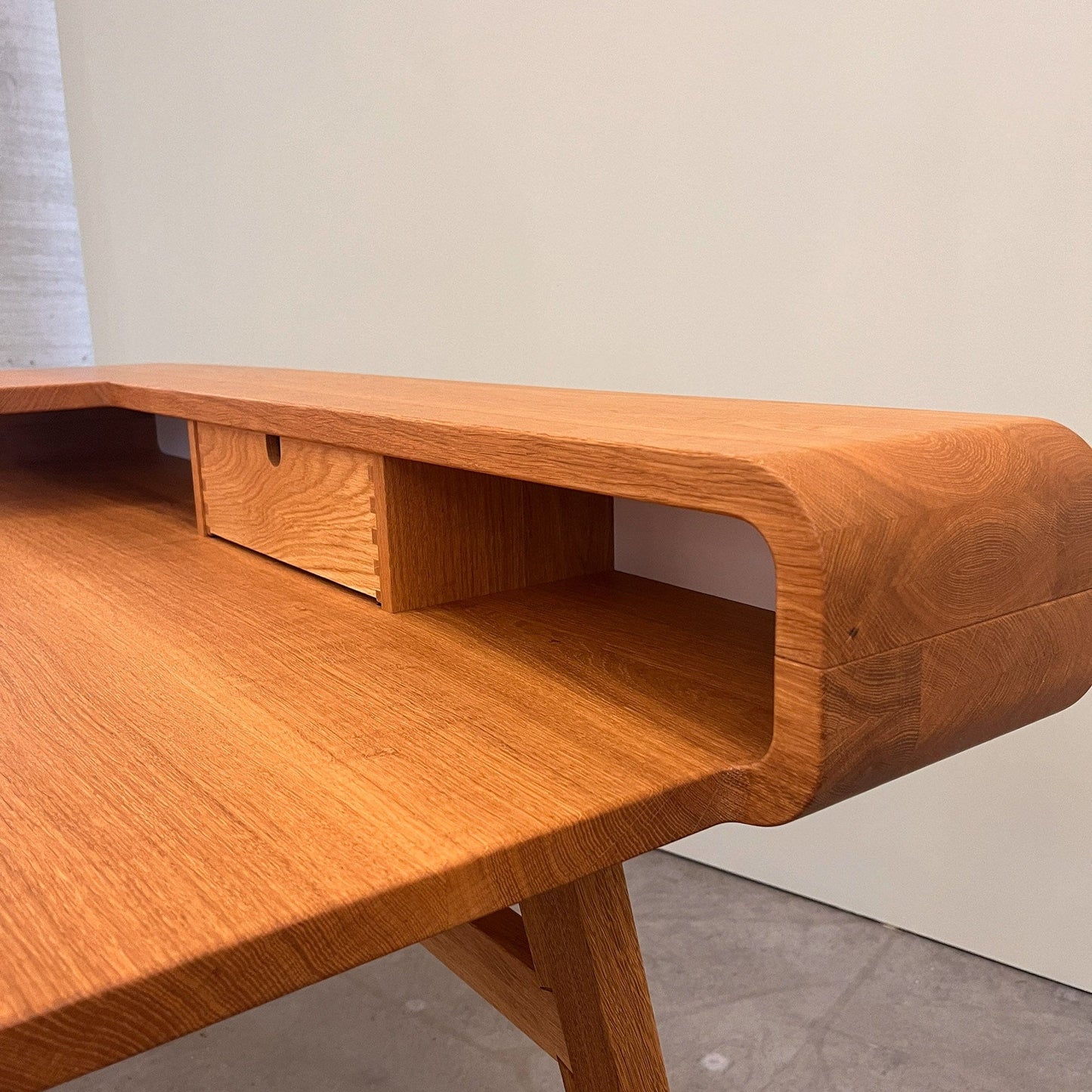 Holzmanufaktur Tisch COM:CI Sekretär Eiche