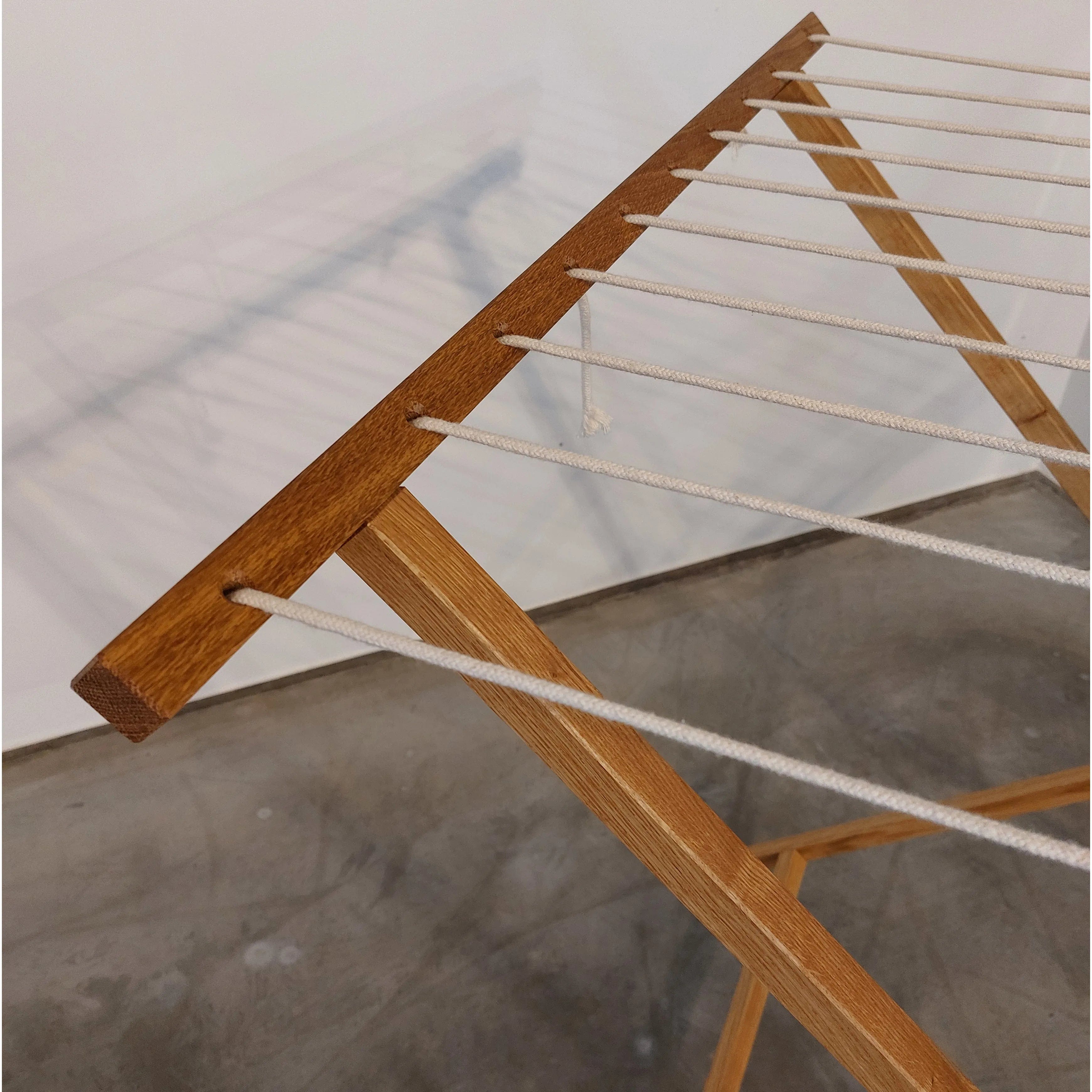 Klappbarer Design Wäschetrockner aus massivem Eichenholz