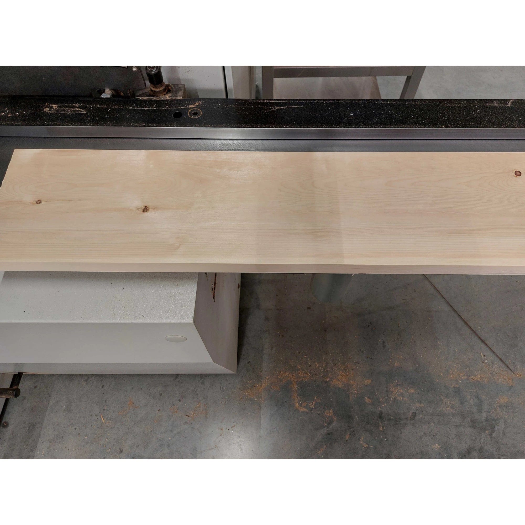 Zirbenbrett gehobelt und auf Maß geschnitten in Stärke: 28 mm