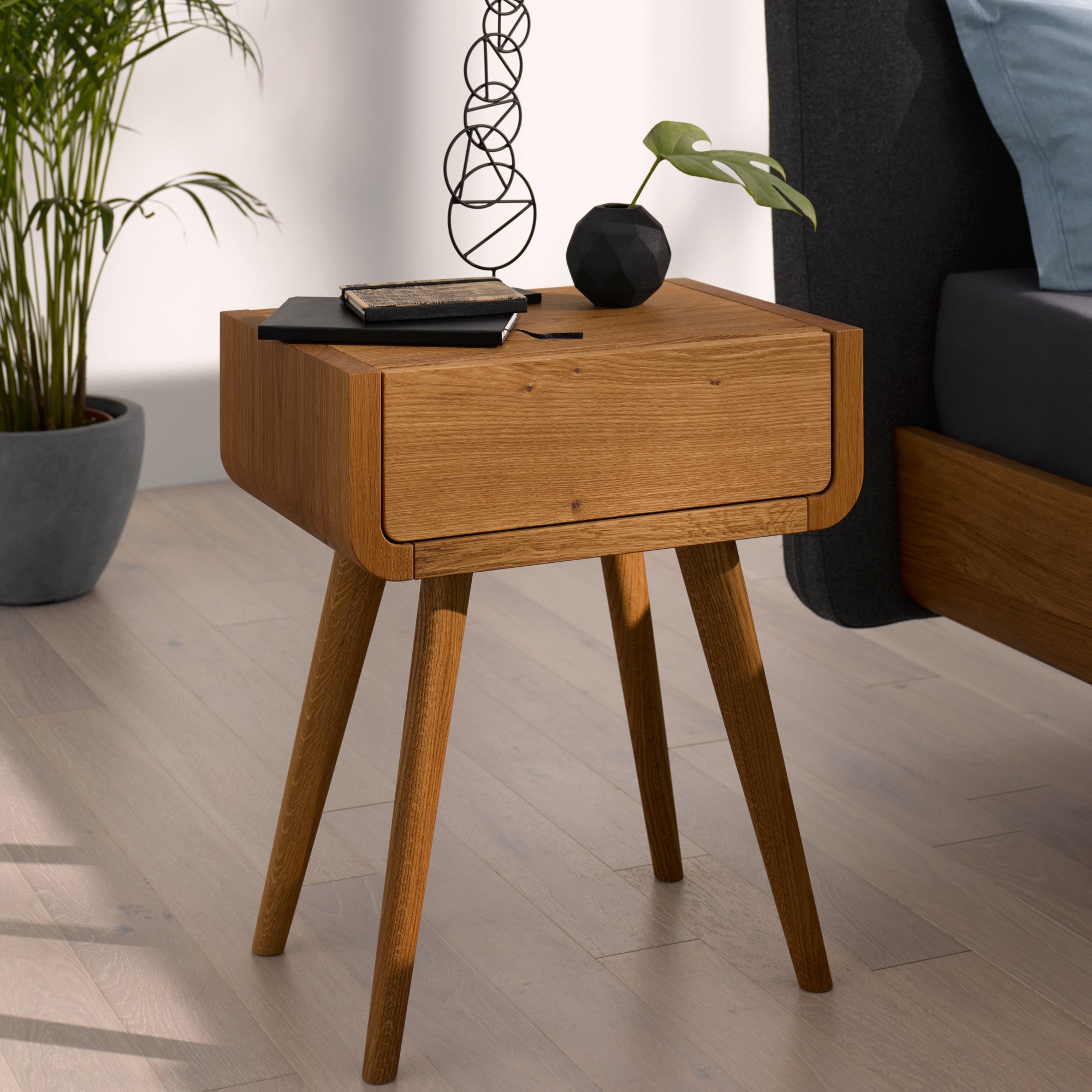 Nachttisch Talos aus Eiche 