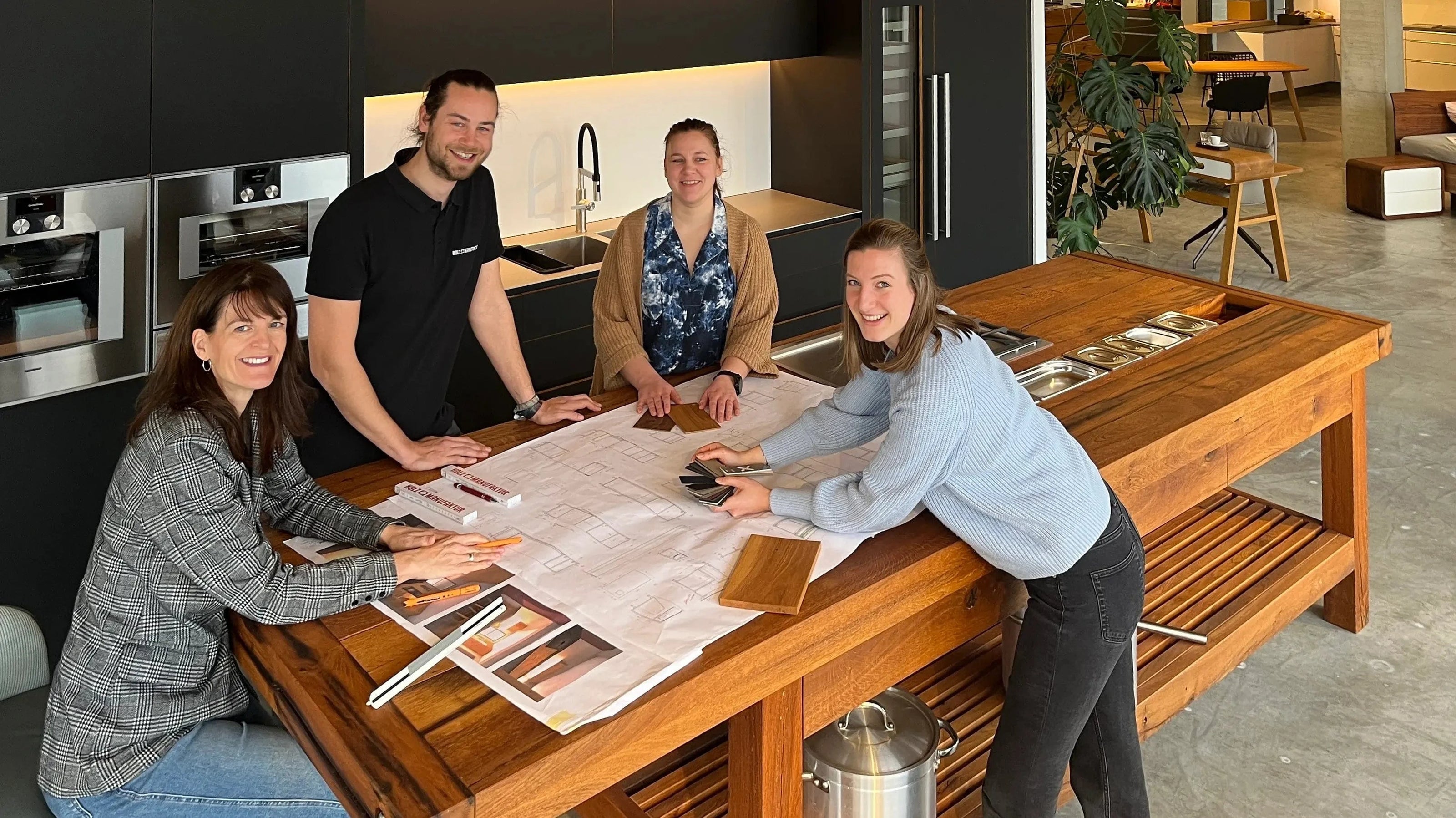 Unser Team für Interior Design im Möbelgeschäft der Holzmanufaktur