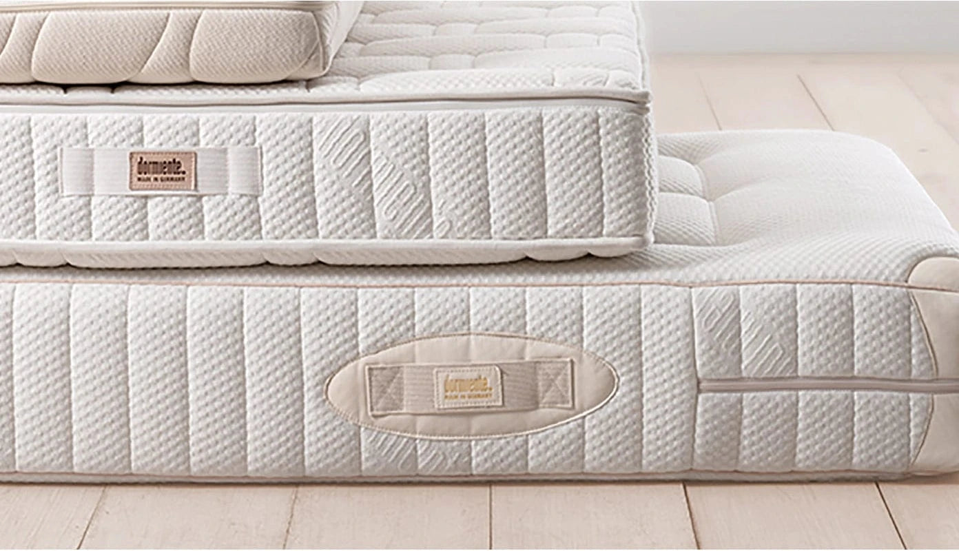 Bio Matratzen im Bettenfachgeschäft bei Ludwigsburg und Stuttgart zur Probe liegen.