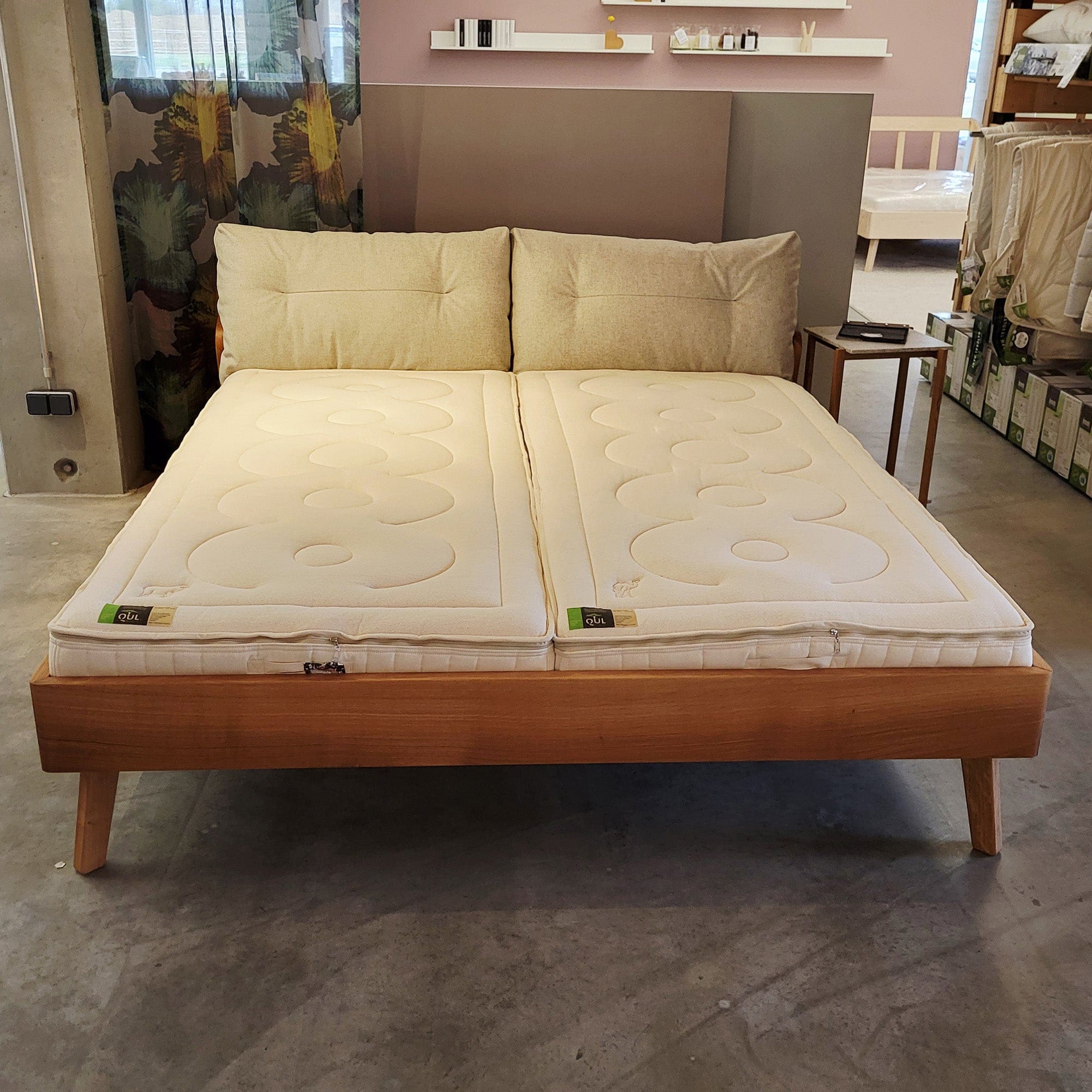 Holzmanufaktur Bett AINO XL 180 x 200 cm Eiche Bett AINO XL 180 x 200 cm Eiche