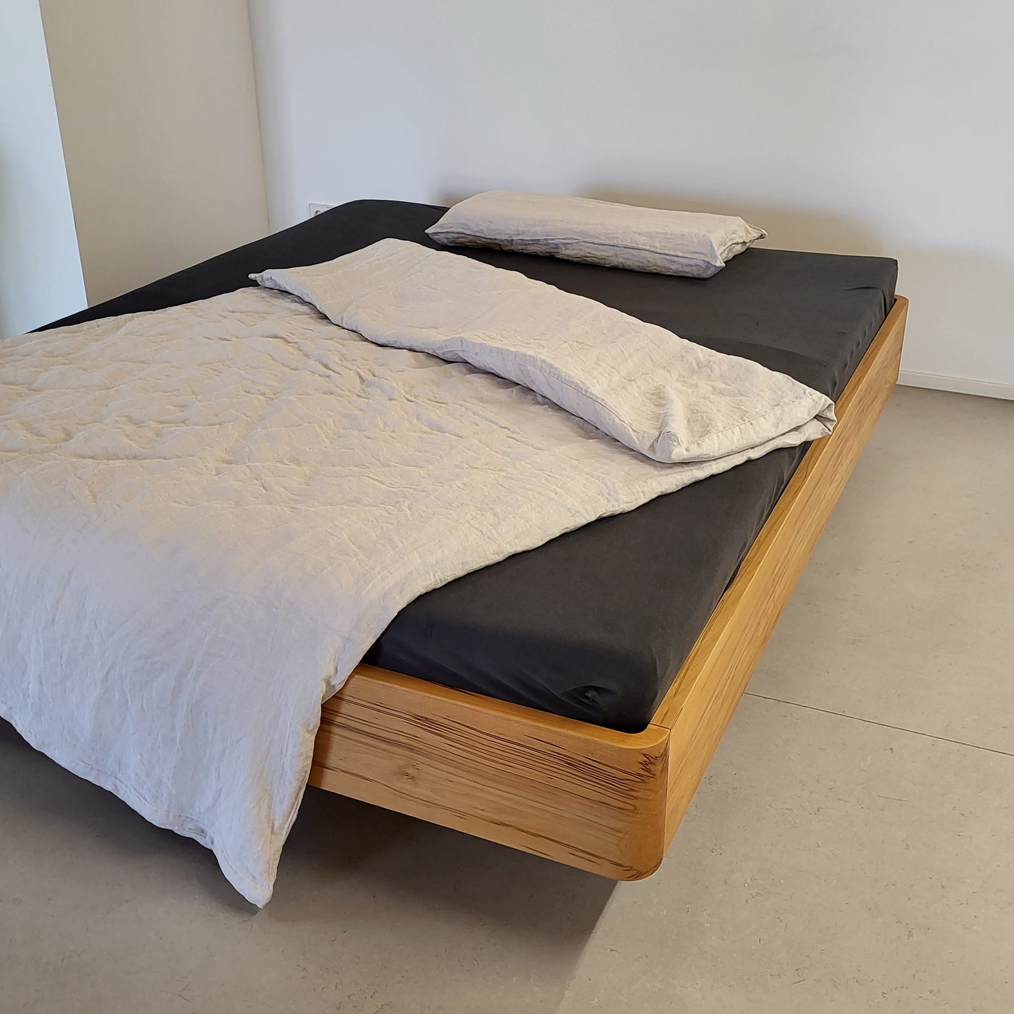Holzmanufaktur Bett COM:CI XL Kernbuche 160 x 200 cm ohne Rückenlehne Bett COM:CI XL Kernbuche 160 x 200 cm ohne Rückenlehne