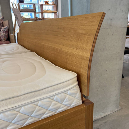 Holzmanufaktur Outlet Bett BASIC Massivholzbett Eiche 160 x 200 cm inkl. Rückenlehne
