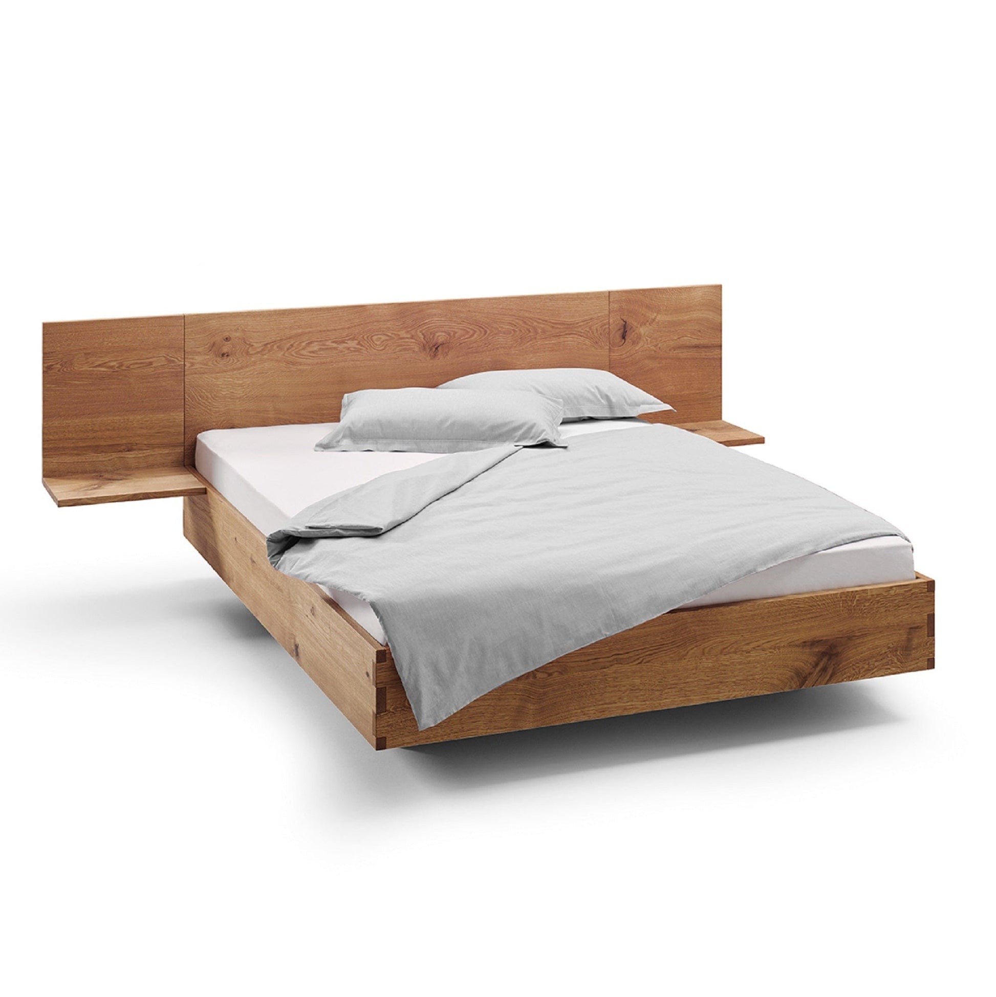Holzmanufaktur Outlet Bett NAP Massivholzbett Wildeiche gebürstet mit hoher Rückenlehne 180 x 200 cm