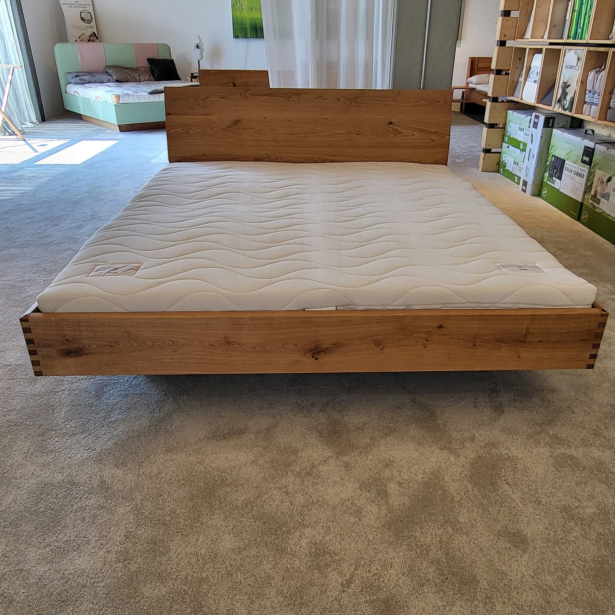 Holzmanufaktur STEP-X XL Bett 180x200 cm mit Holzkufen Wildeiche STEP-X XL Bett 180x200 cm mit Holzkufen Wildeiche