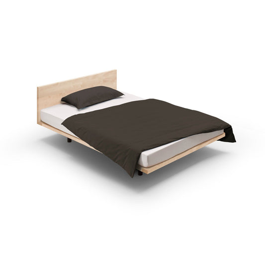 Massivholzbett SWING der Holzmanufaktur: Schwebendes Designer Bett 120x200 cm in Ahorn mit Holzrückenlehne.