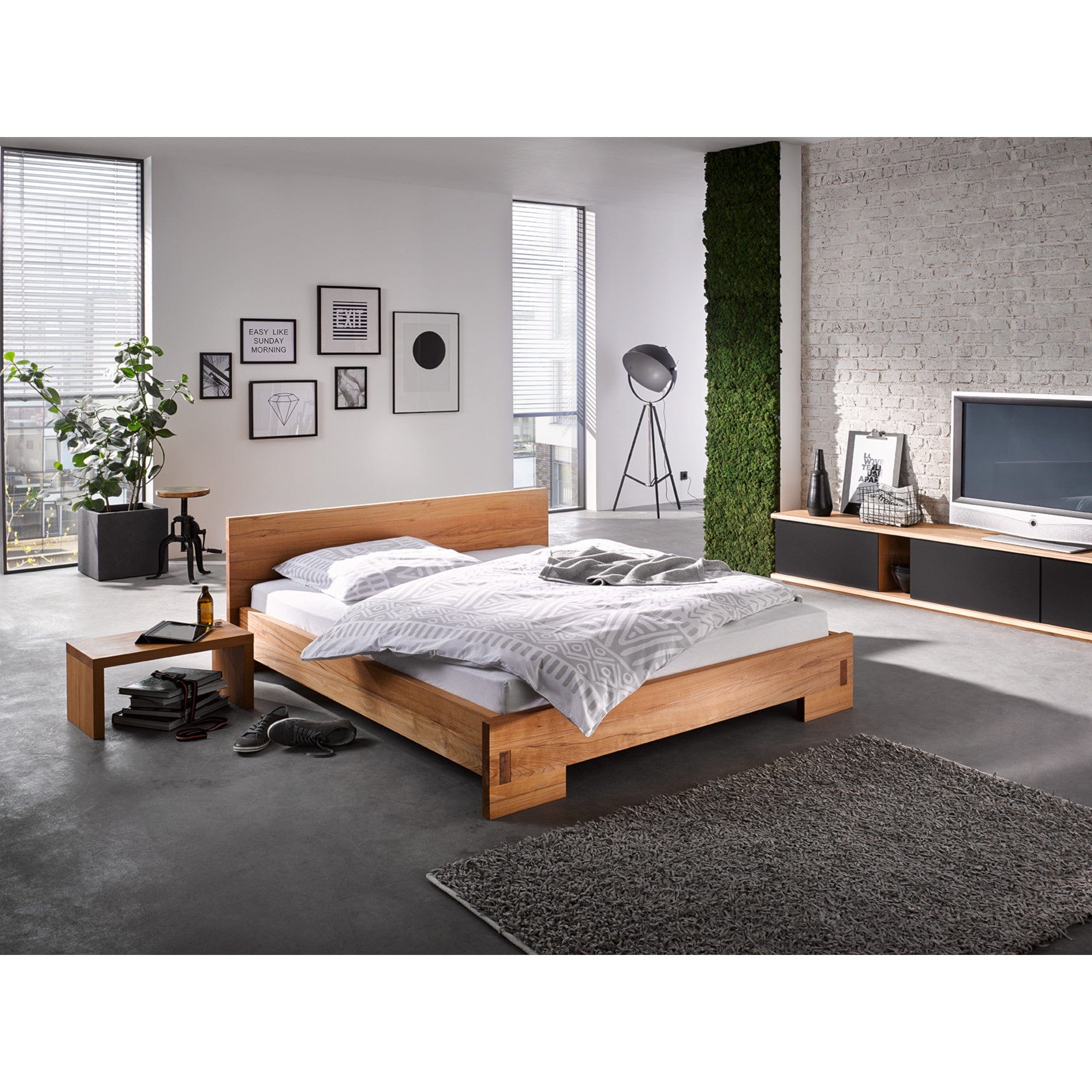 Designer Massivholzbett 180x200 Sale, Kernbuche massiv, Abverkauf Ausstellungsstück ZEN/10