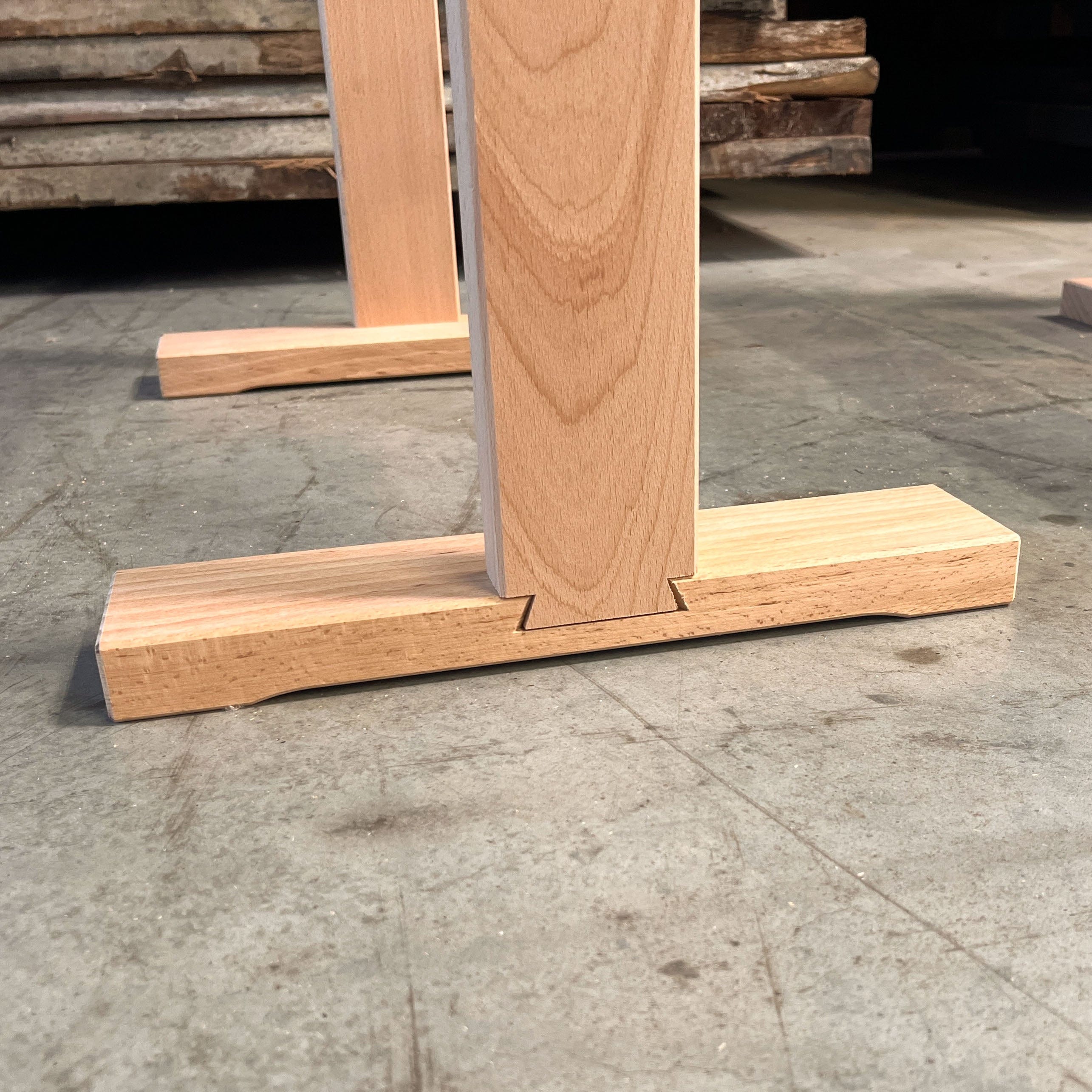 Stabile Schreinerböcke aus massivem Buchenholz