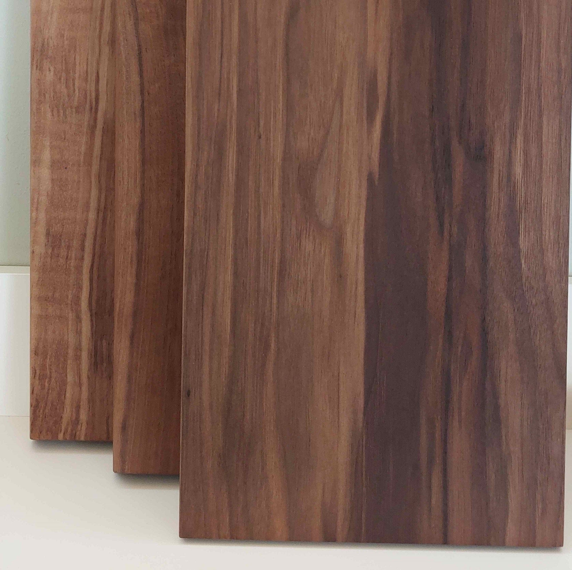 Holzmanufaktur Brotschneidebrett Schneide-Servierbrett