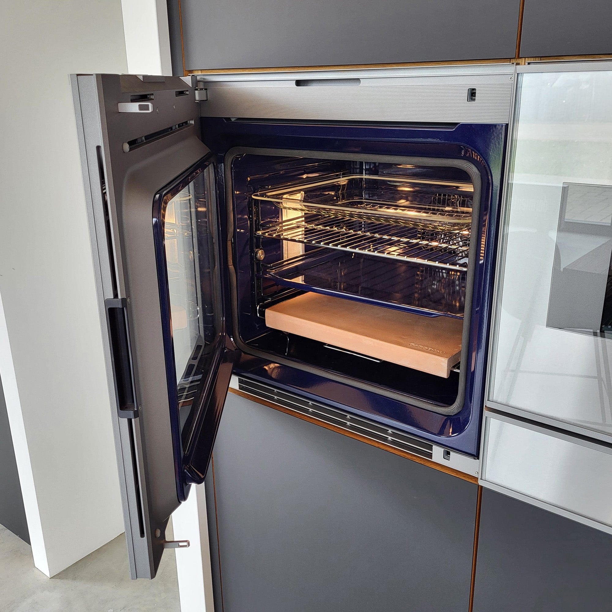 Holzmanufaktur Gaggenau Backofen Serie 400 mit Backstein