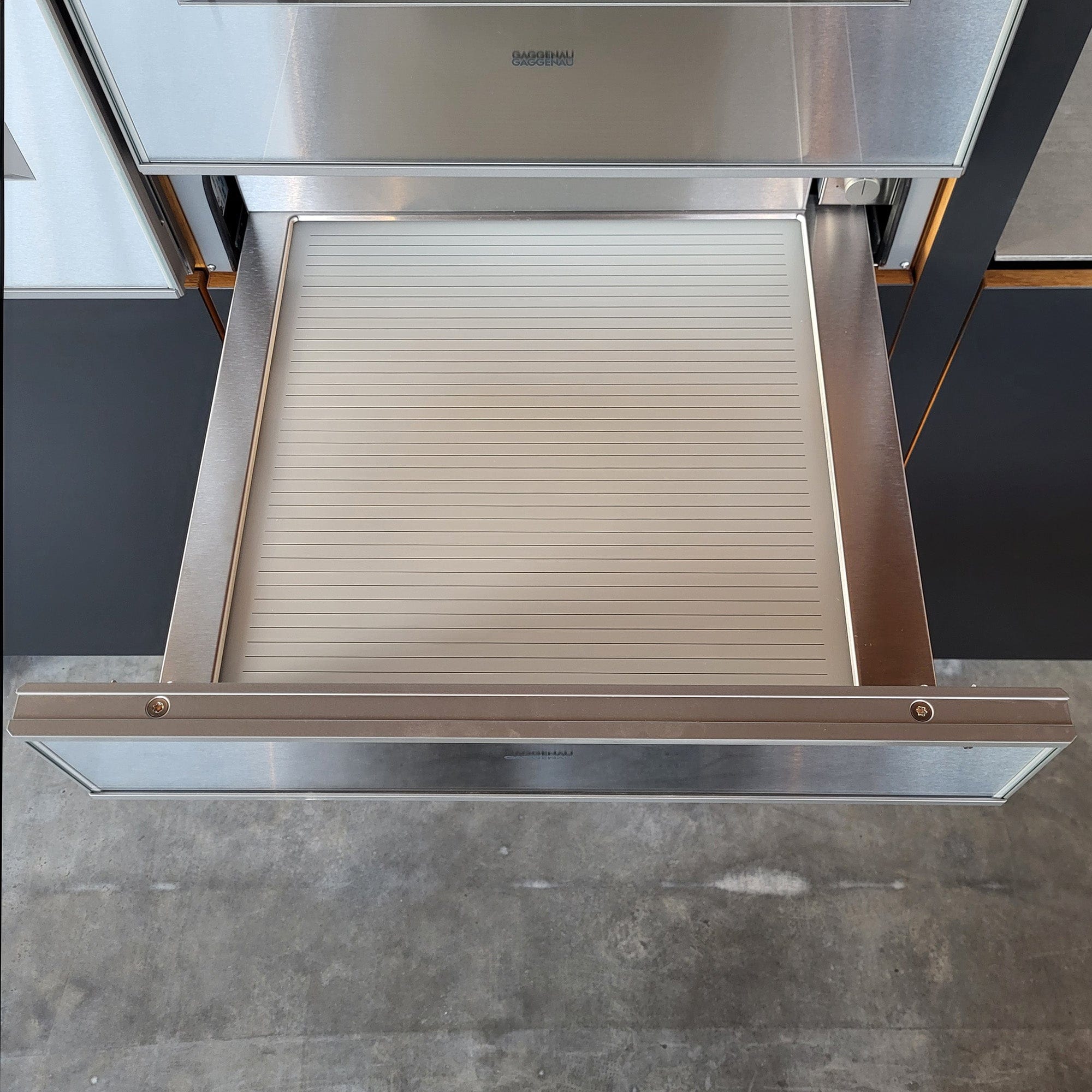 Holzmanufaktur Gaggenau Dampfbackofen Serie 400 und Wärmeschublade