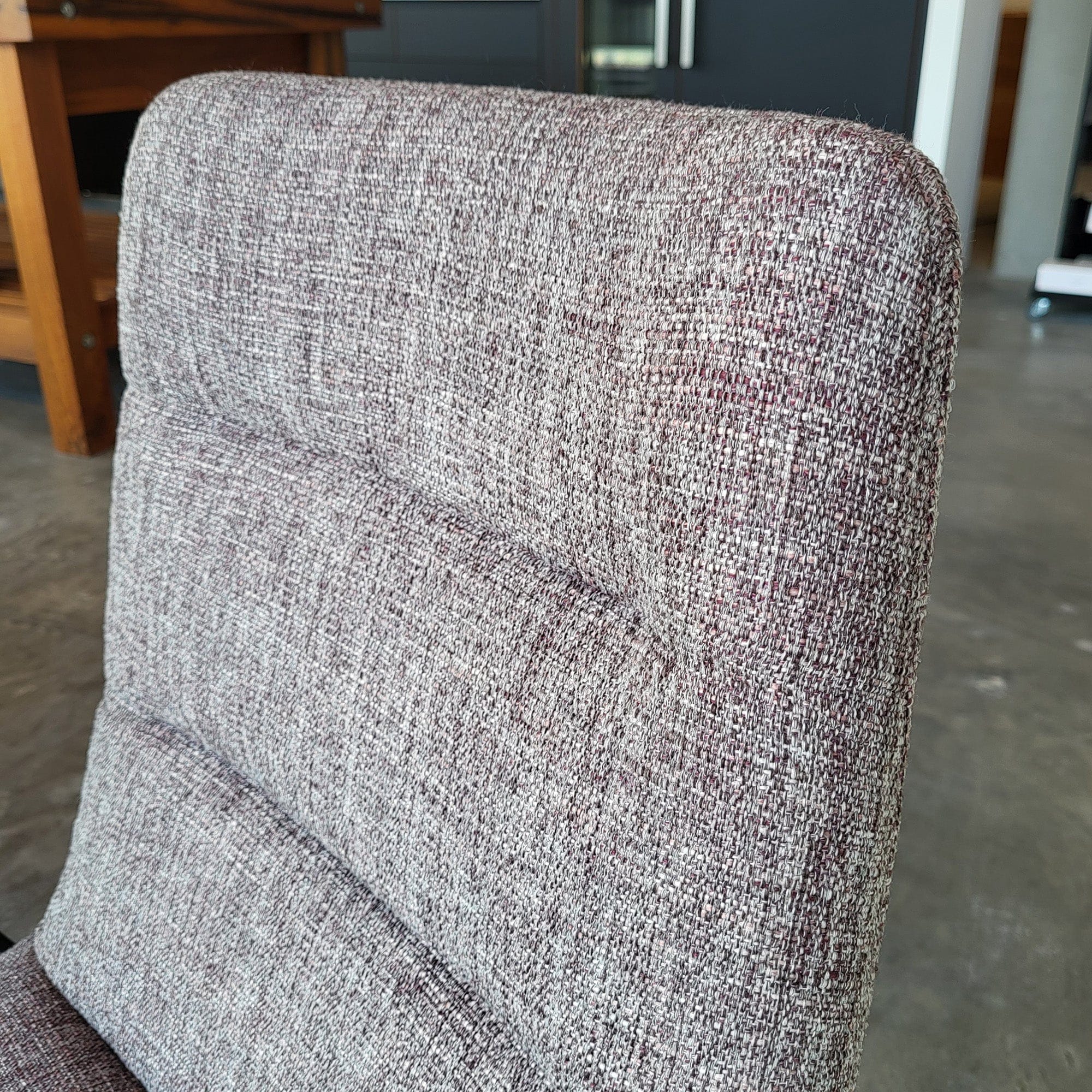 KFF Stuhl ARVA LIGHT mit Drahtkufe ohne Querstrebe Stuhl ARVA LIGHT mit Drahtkufe ohne Querstrebe