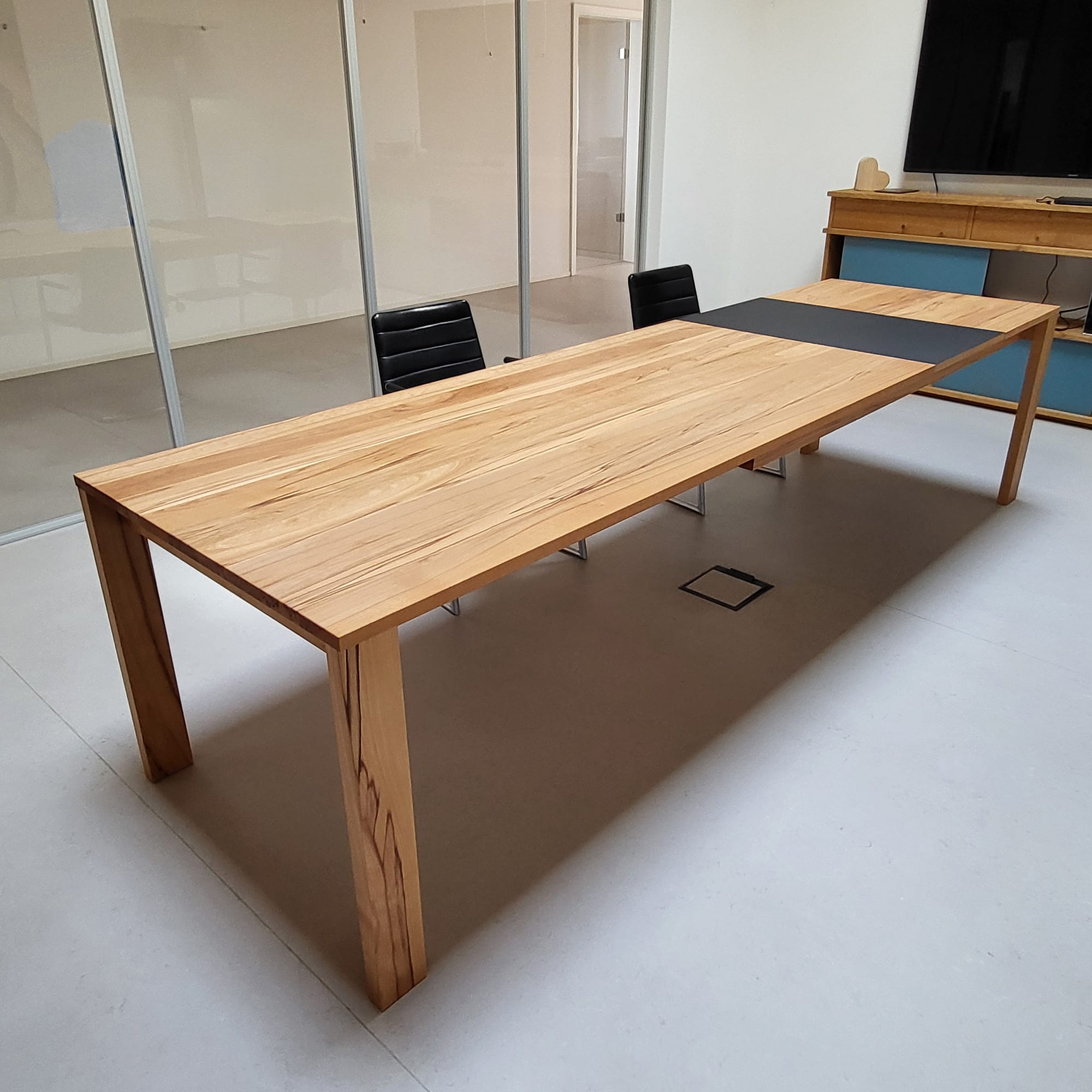 Holzmanufaktur Tisch ZOOM ausziehbar, Kernbuche mit zwei Einlagen Tisch ZOOM ausziehbar, Kernbuche mit zwei Einlagen