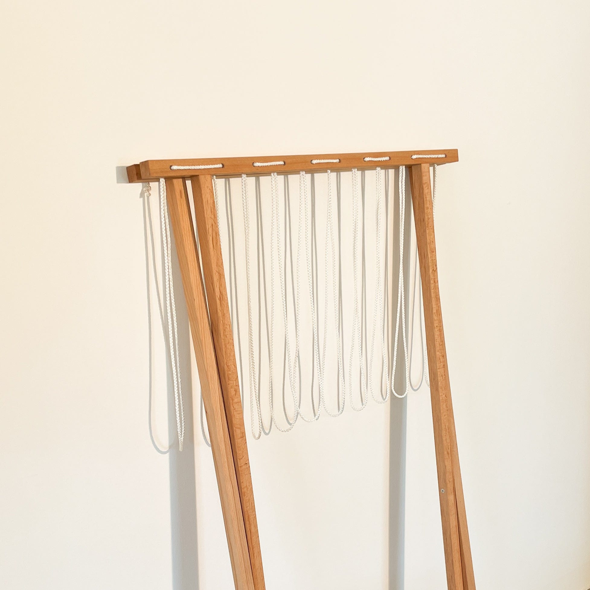 Klappbarer Wäscheständer aus echtem Holz vom Schreiner